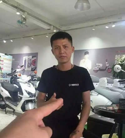 {㹽