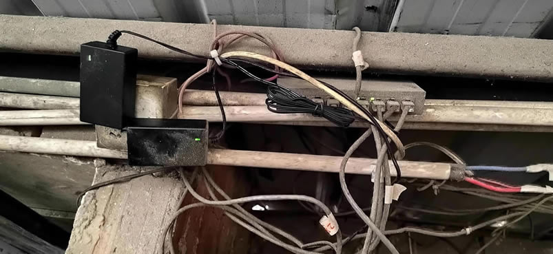 在維修監控攝像頭無網絡視頻信號（攝像機無畫面顯示 監控頭壞了教程）