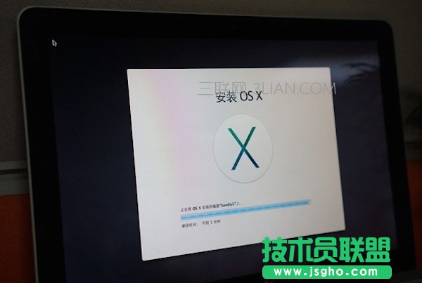 macXϵy