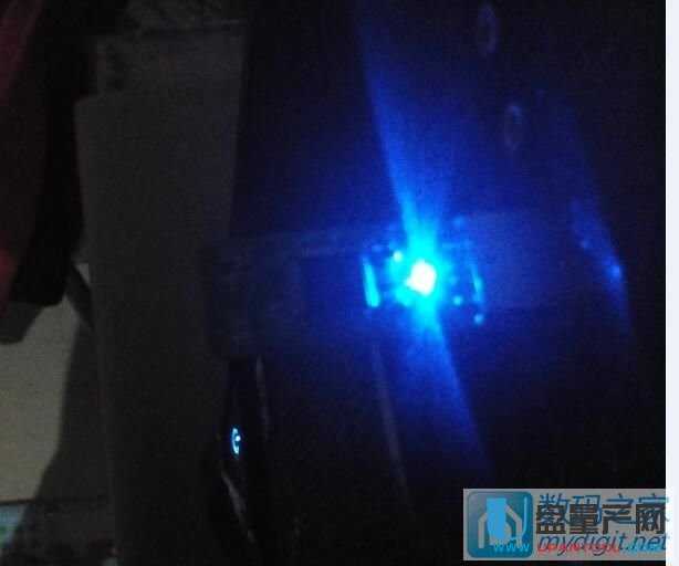 教你怎么給金士頓U盤加個LED狀態閃爍燈