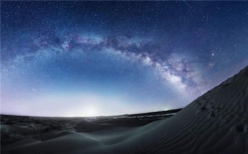 Win10壁紙集In the Desert上架！