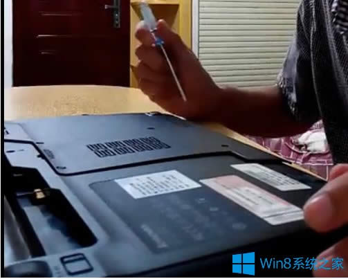 Win8電腦內存條安裝的步驟
